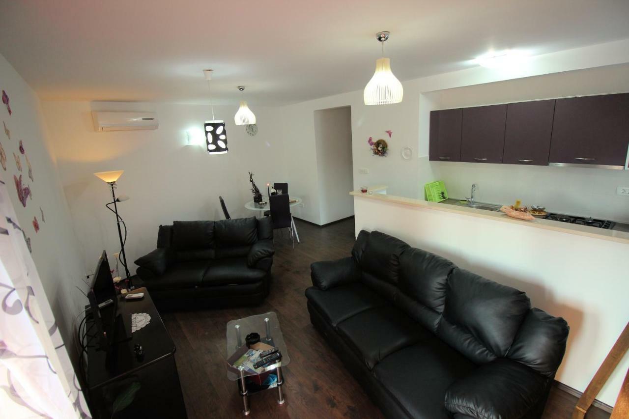 Apartmani Irena โนวีวีโนดอลสกี ภายนอก รูปภาพ