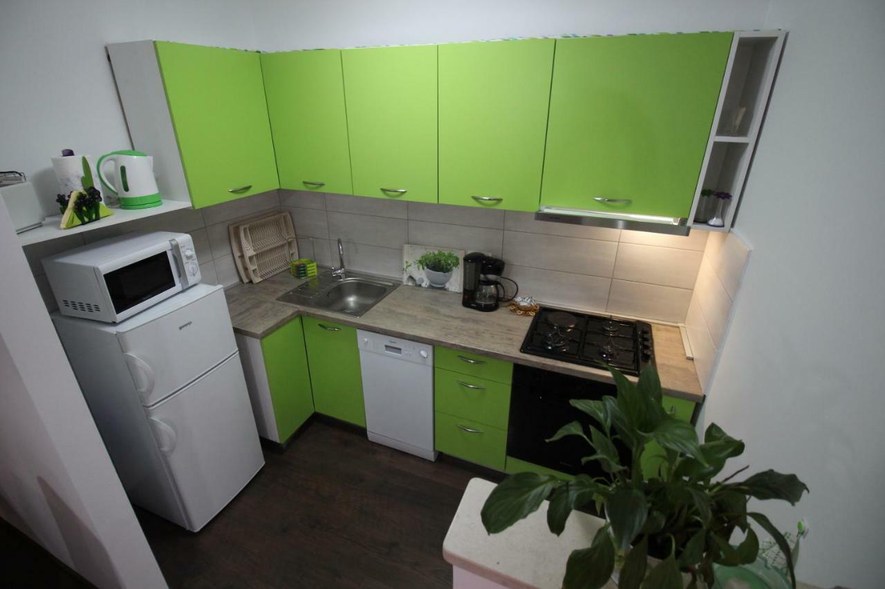 Apartmani Irena โนวีวีโนดอลสกี ภายนอก รูปภาพ