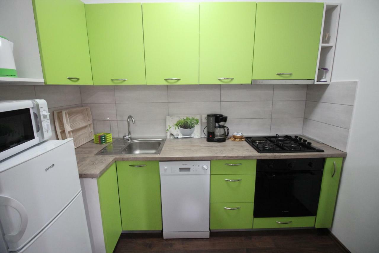 Apartmani Irena โนวีวีโนดอลสกี ภายนอก รูปภาพ
